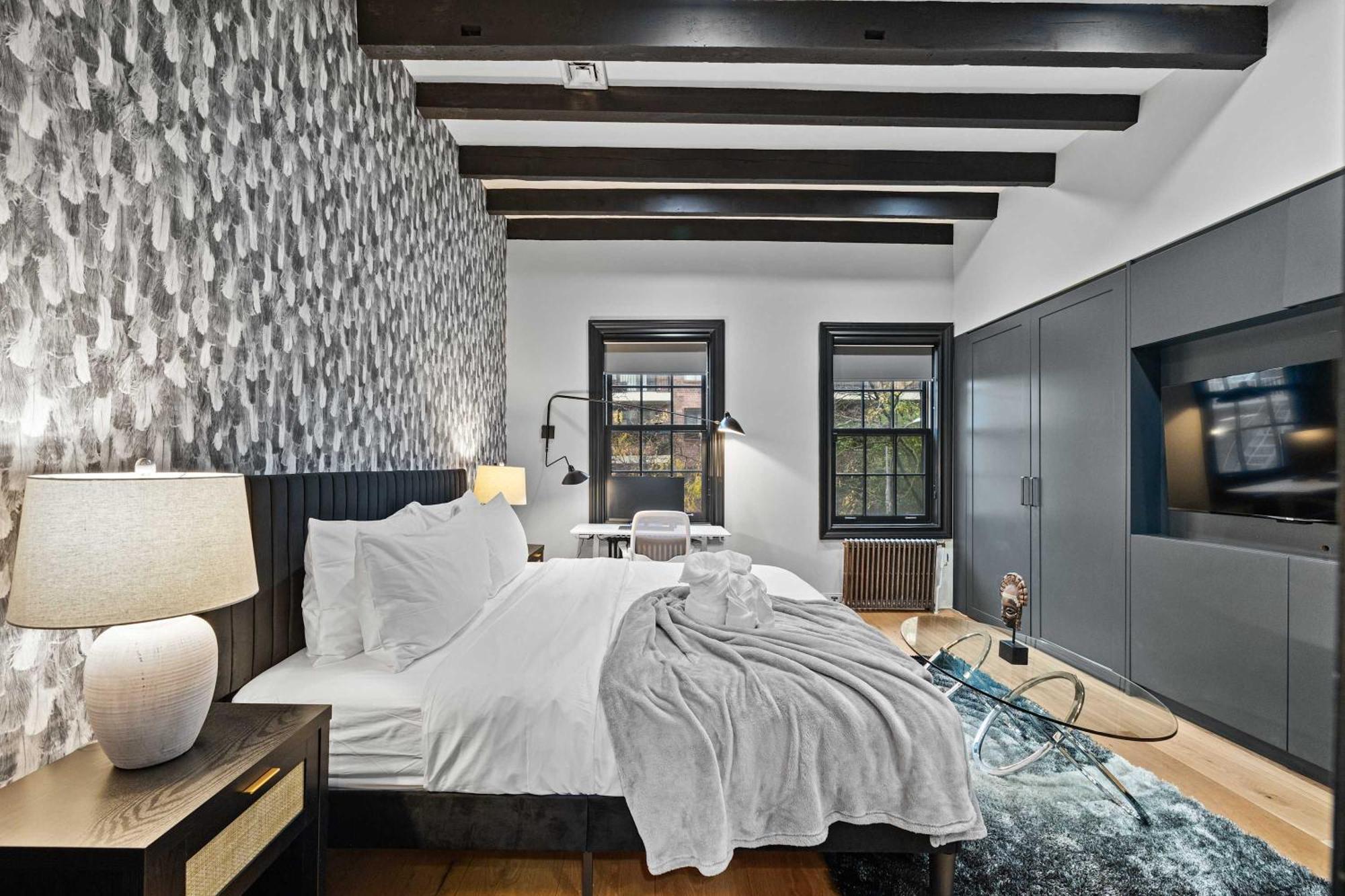 Downing By Rove Travel Private Terrace & Patio Apartment
